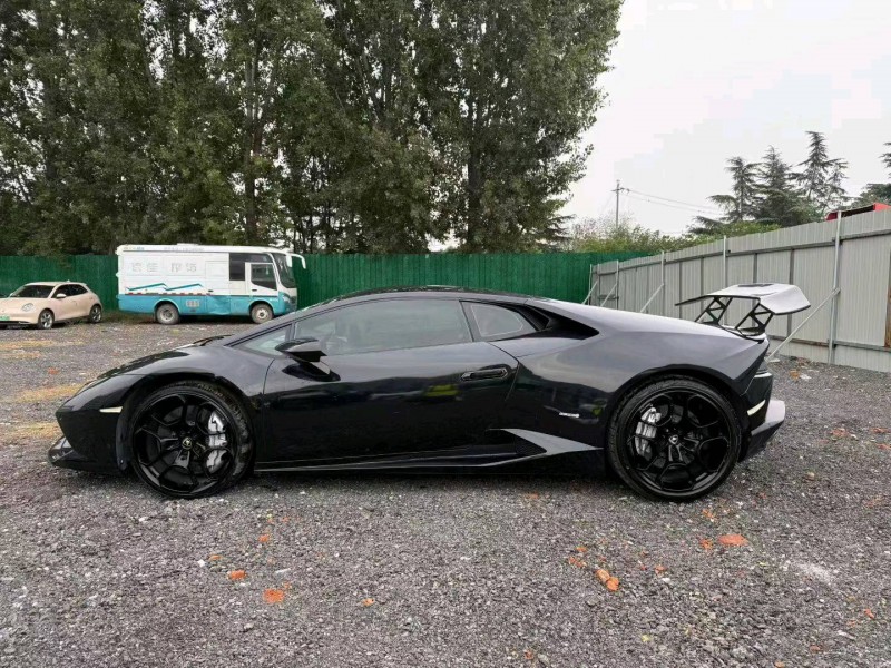 焦作16年兰博基尼Gallardo6