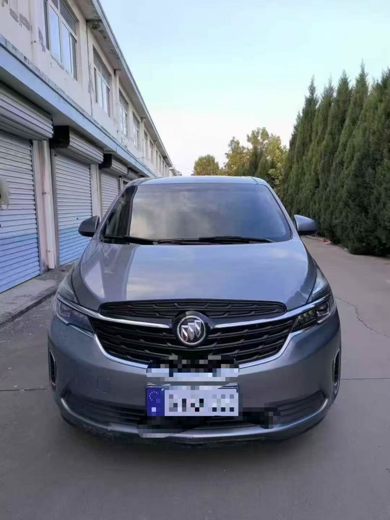 青岛20年别克GL81