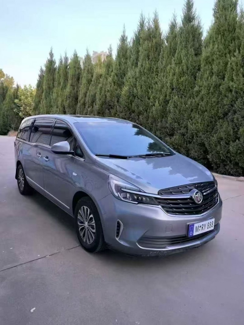 青岛20年别克GL82