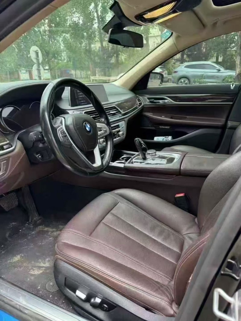 菏泽19年宝马7系4