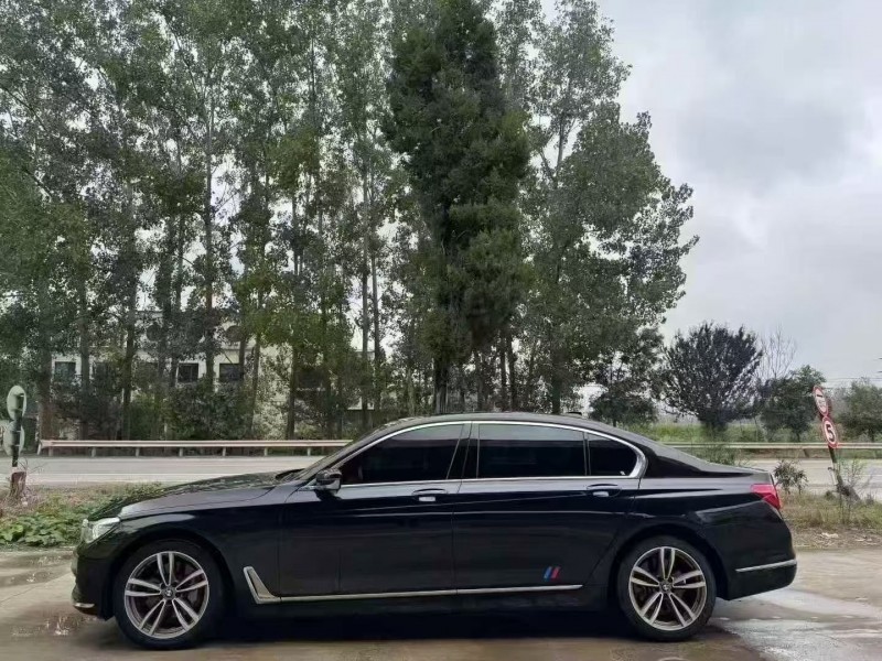 菏泽19年宝马7系7