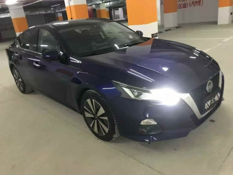 九江20年日产天籁2