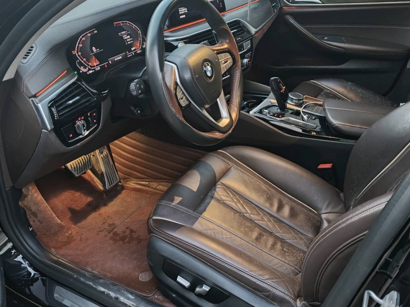 黄山19年宝马5系2