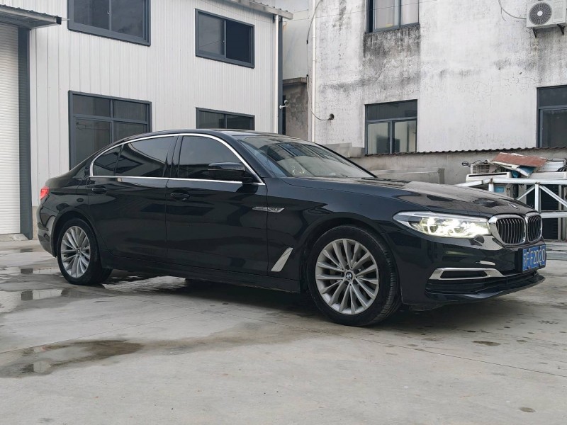 黄山19年宝马5系4