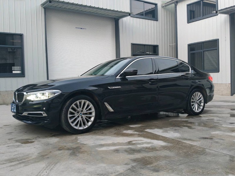 黄山19年宝马5系5