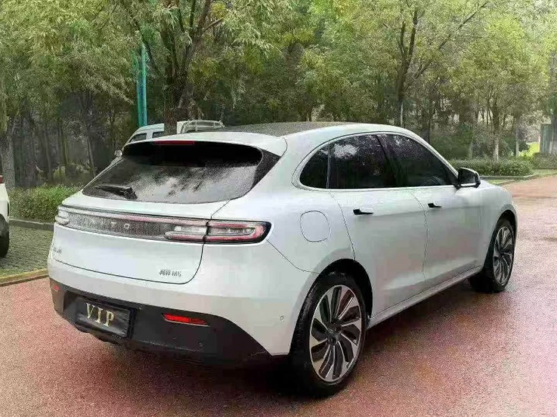 青岛22年华为智选问界8