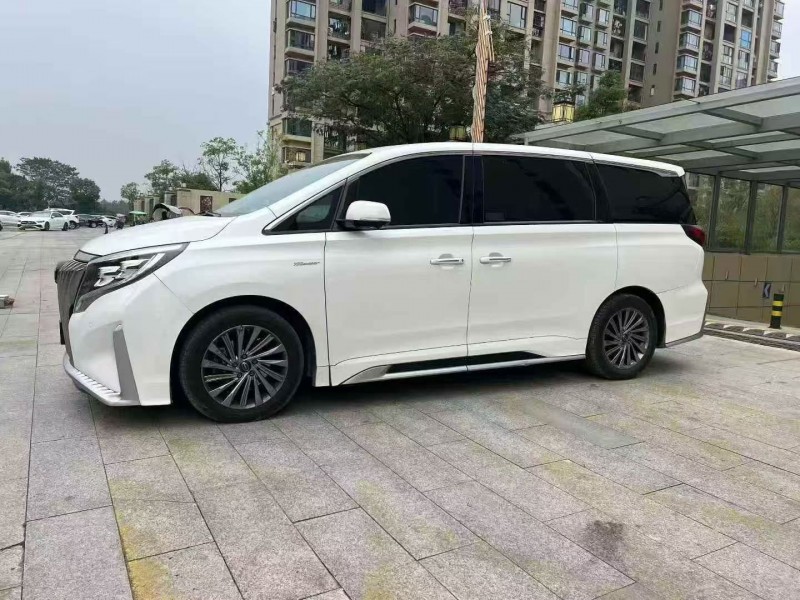 九江21年传祺M82