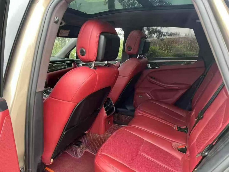 泰安17年保时捷Macan4