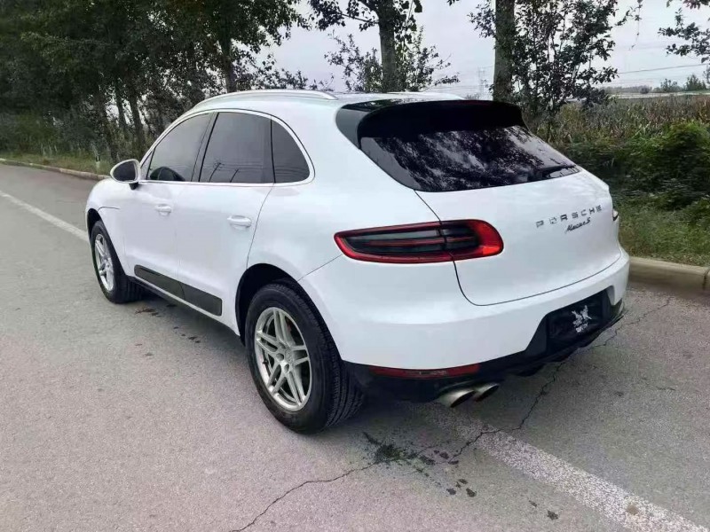 泰安17年保时捷Macan8