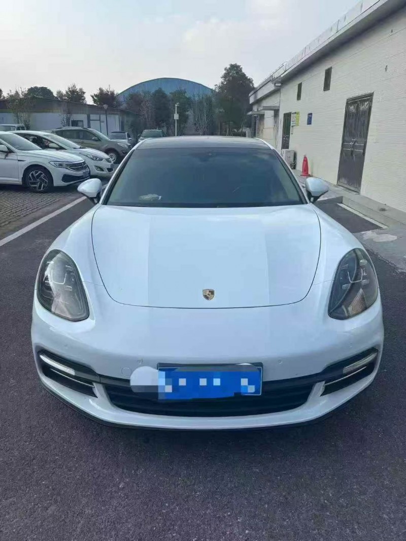 衡阳18年保时捷帕拉梅拉1