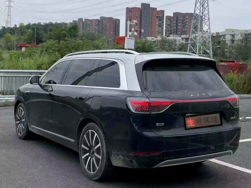 重庆24年华为智选问界8