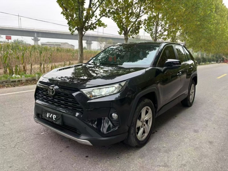 咸阳21年丰田RAV4荣放3