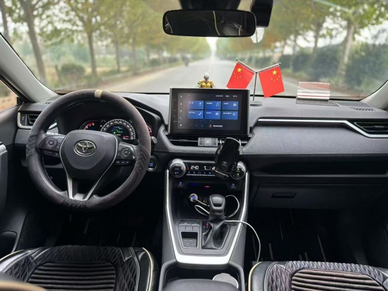 咸阳21年丰田RAV4荣放5