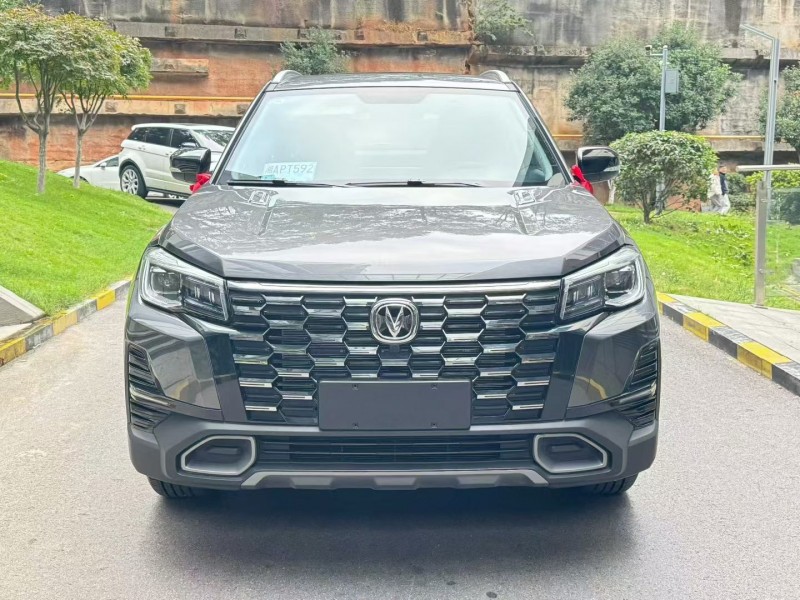 邵阳25年长安汽车CS751