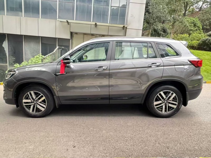 邵阳25年长安汽车CS758