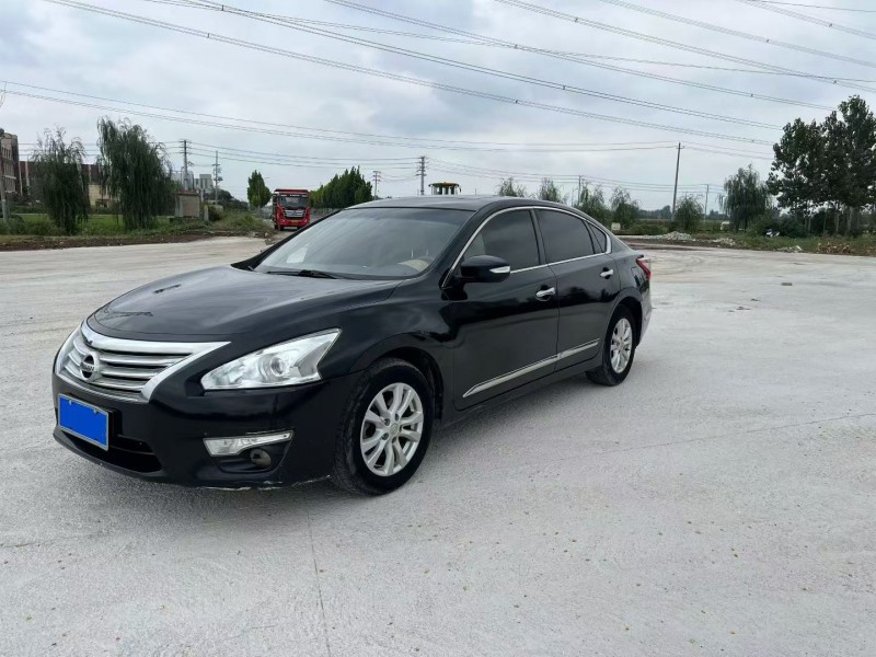 徐州15年日产天籁2