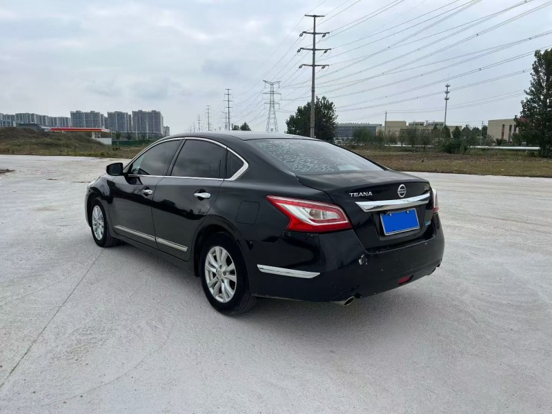 徐州15年日产天籁8