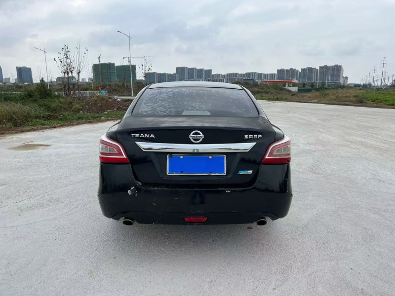 徐州15年日产天籁9