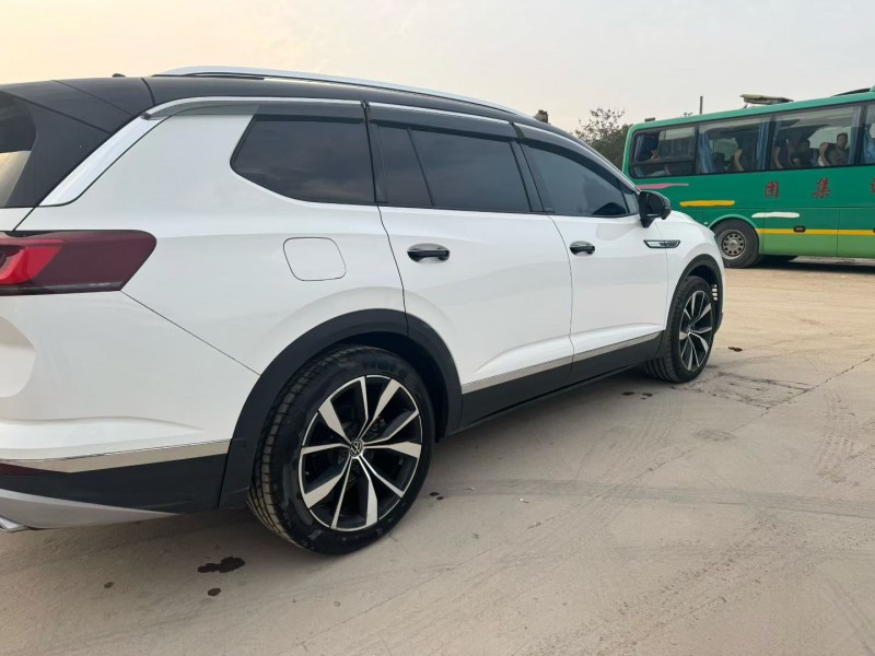 西安22年大众揽境8