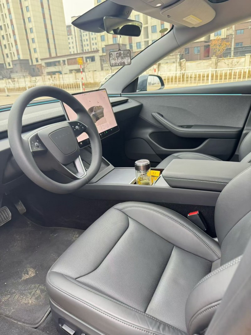 唐山25年特斯拉MODEL 36