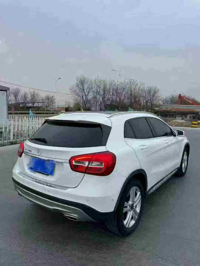 烟台15年奔驰GLA7