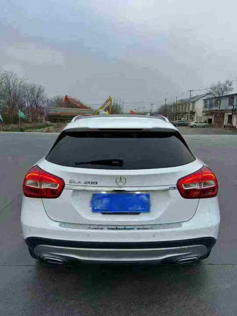 烟台15年奔驰GLA9