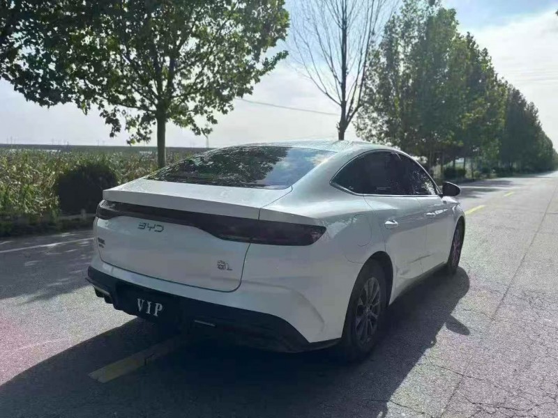 渭南25年比亚迪秦8