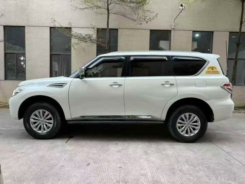 汕头19年日产途乐8