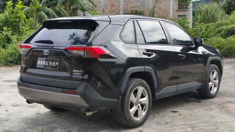 珠海21年丰田RAV4荣放7