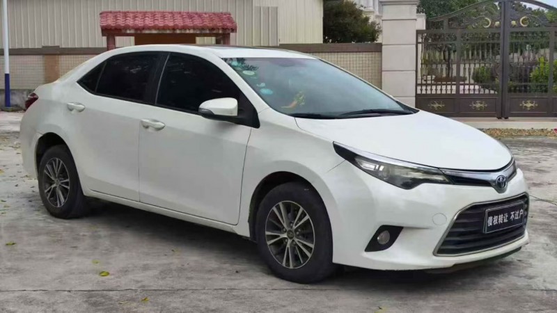 广州16年丰田雷凌3