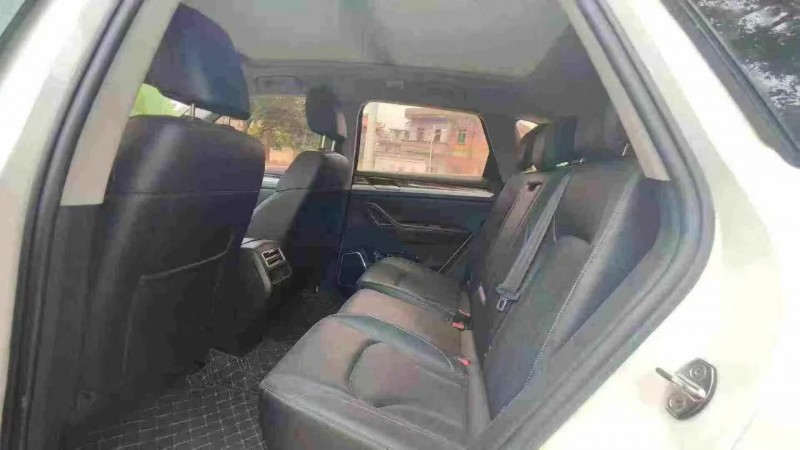 茂名17年众泰大迈X75