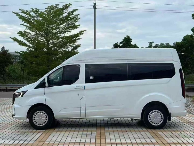 汕头23年福特全顺8