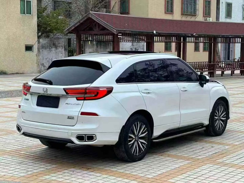 汕头21年本田冠道8