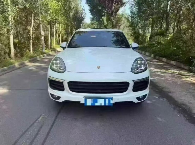 平顶山17年保时捷卡宴1