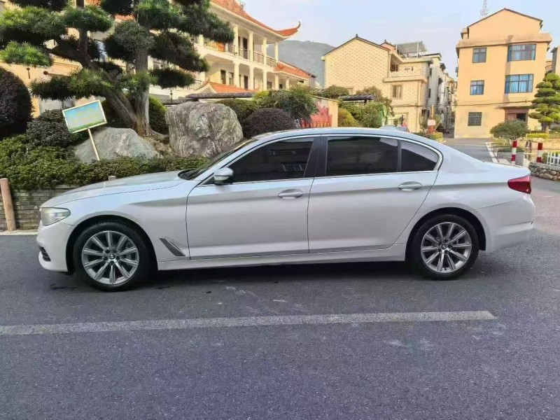 嘉兴18年宝马5系4