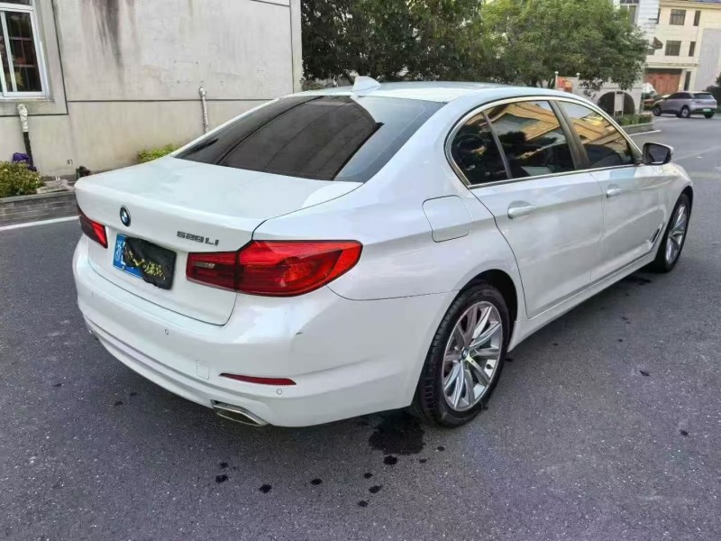 嘉兴18年宝马5系8