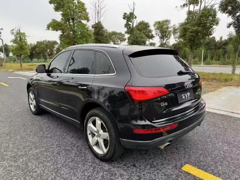 苏州17年奥迪Q58