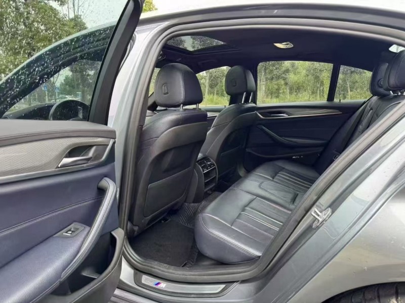 徐州19年宝马5系4