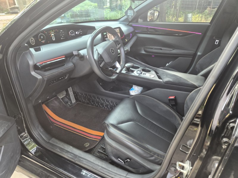 洛阳23年长安汽车UNI4