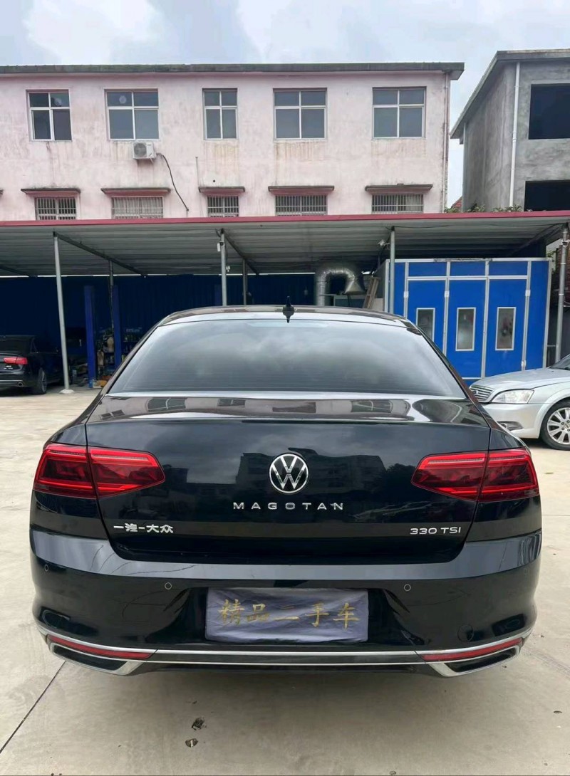 信阳22年大众迈腾9