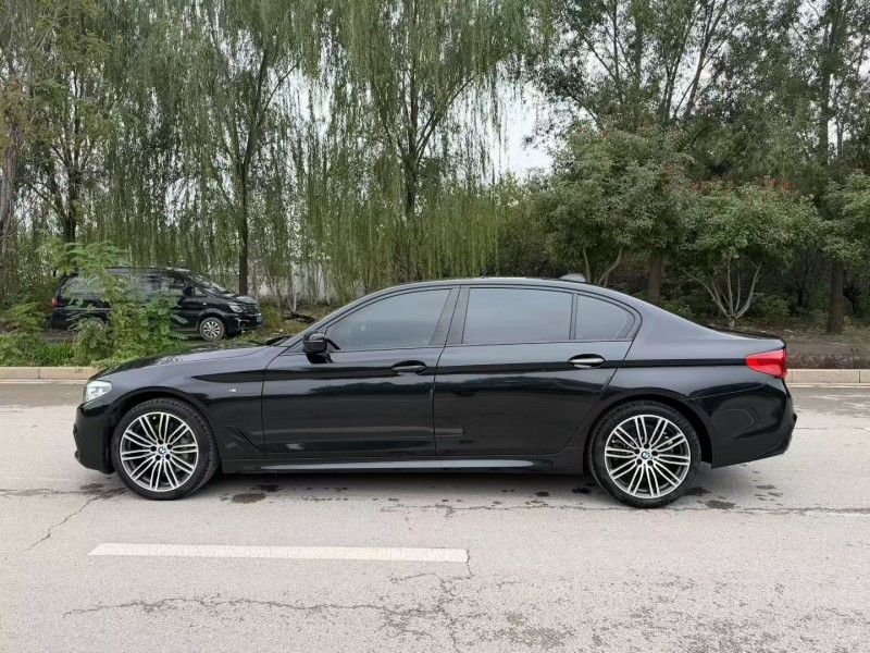 烟台19年宝马5系9