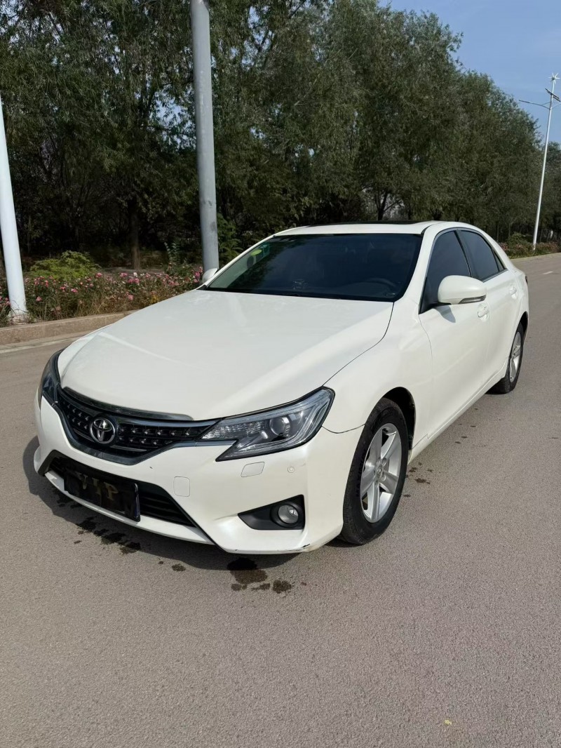 泰安14年丰田锐志3