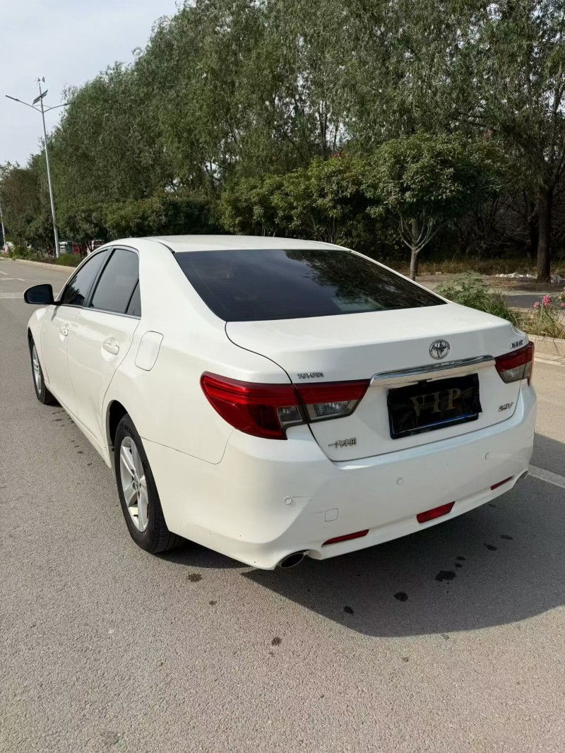 泰安14年丰田锐志8