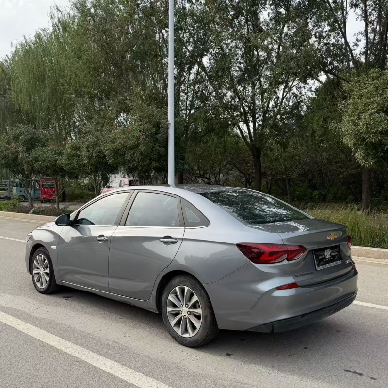 烟台20年雪佛兰科鲁泽6