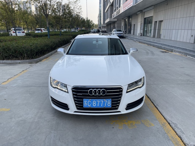 济宁14年奥迪A7L1