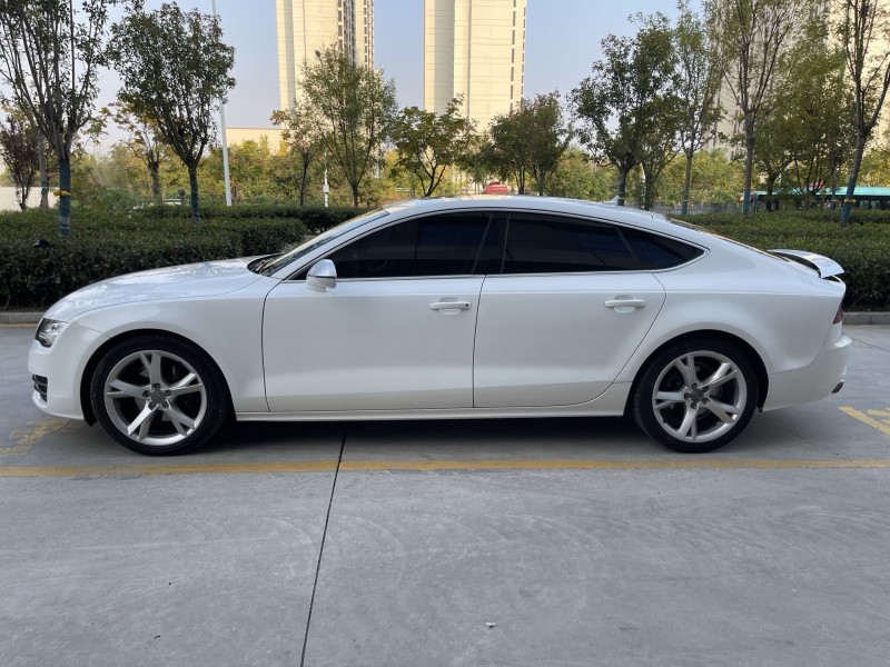 济宁14年奥迪A7L8