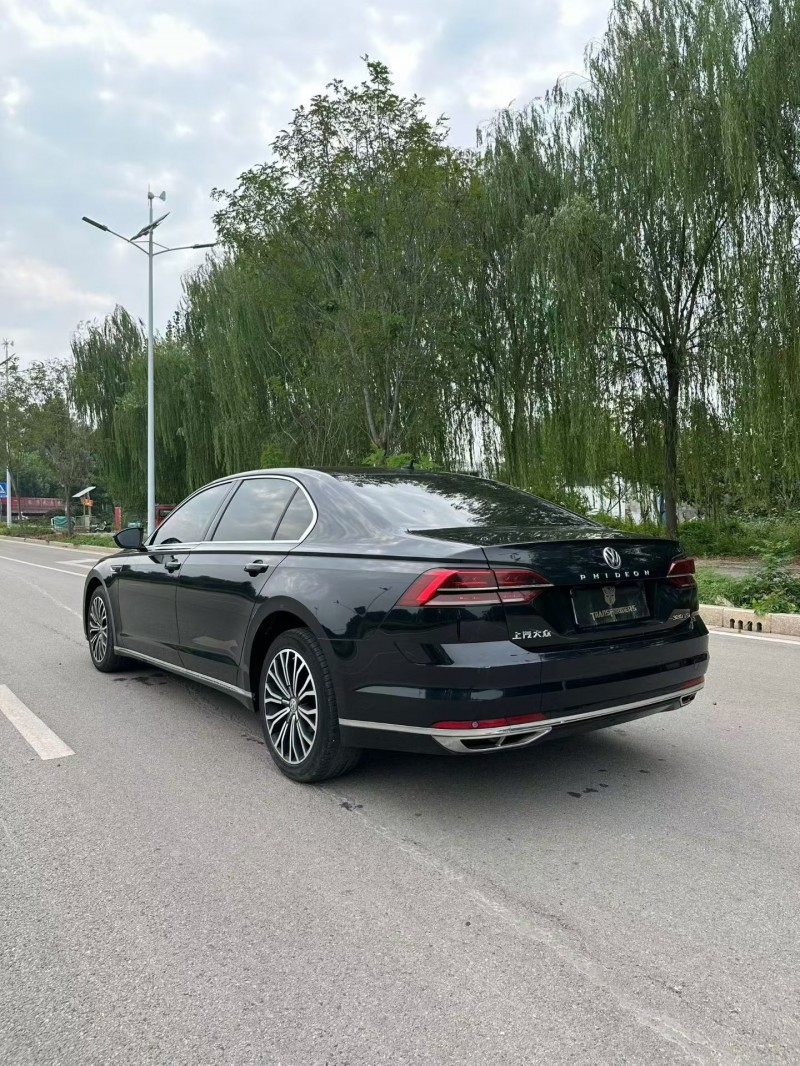 威海20年大众辉昂9