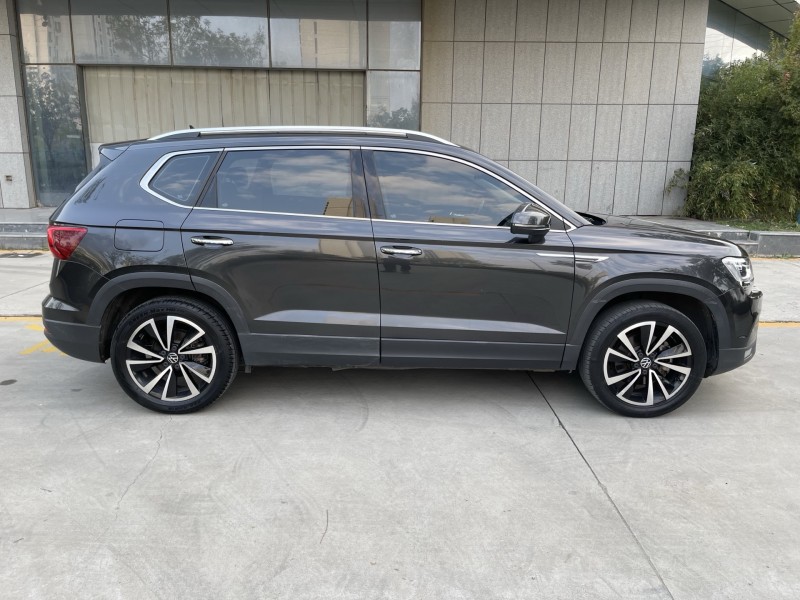 济宁21年大众途岳7