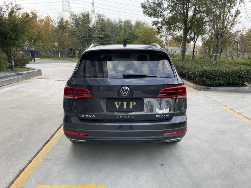 济宁21年大众途岳9