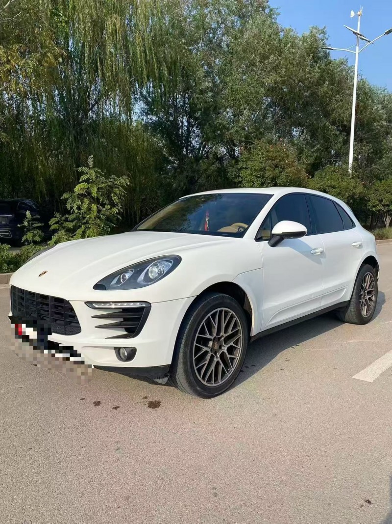 东营15年保时捷Macan3